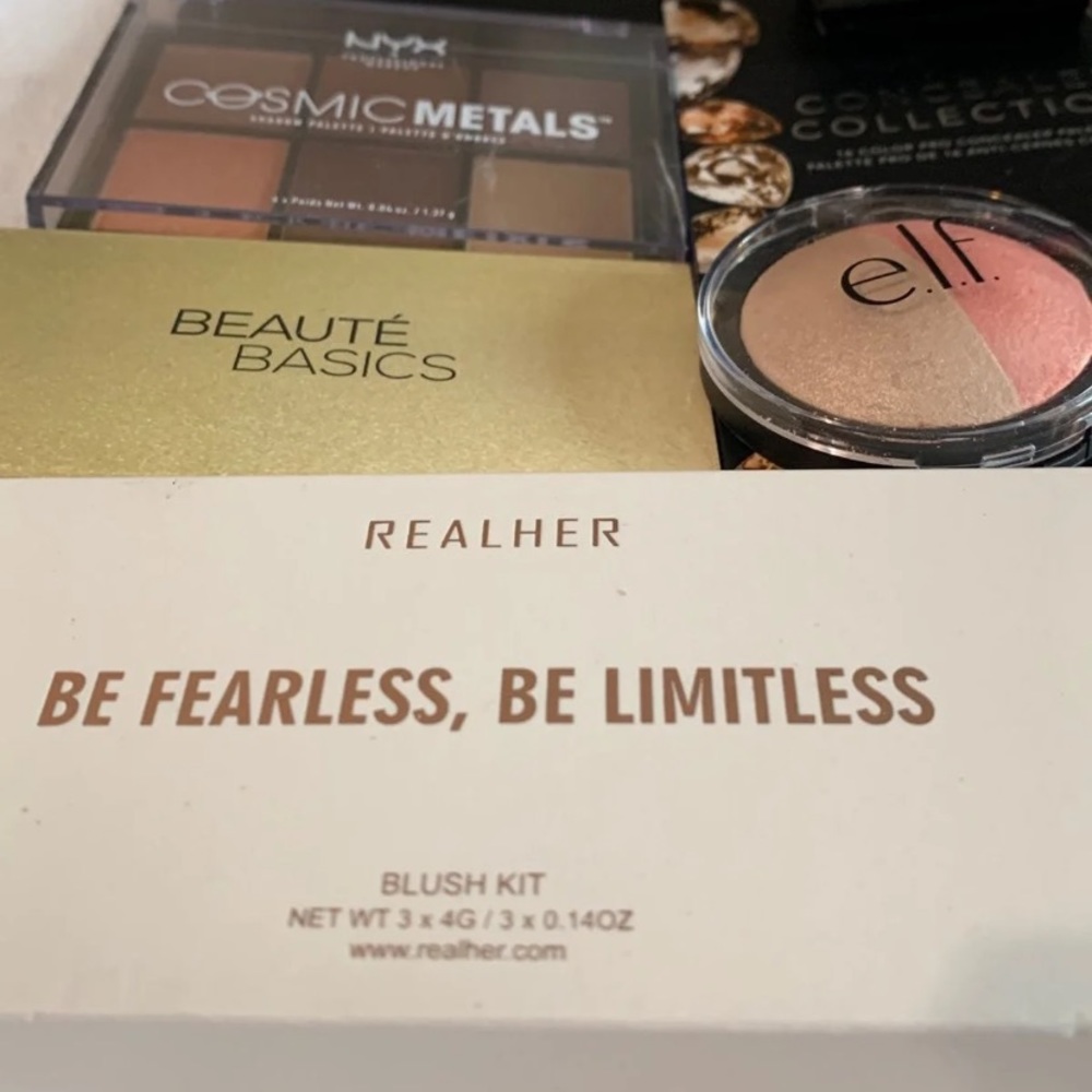 SOLD ❌ Makeup Bundle! - Picture 2 of 7